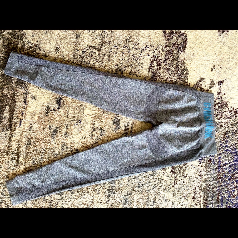 Gym shark leggings - size medium. Worn once